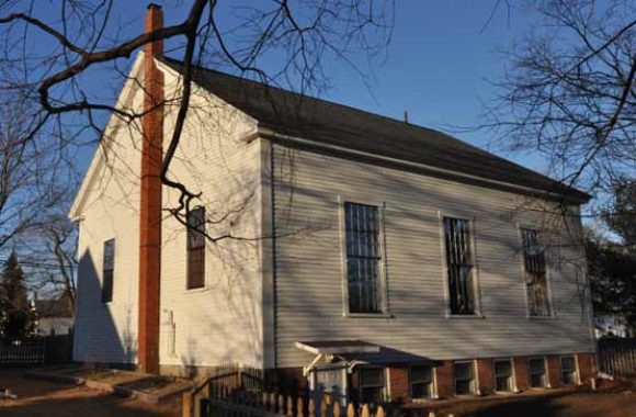 Amesbury MA Friends Meeting House