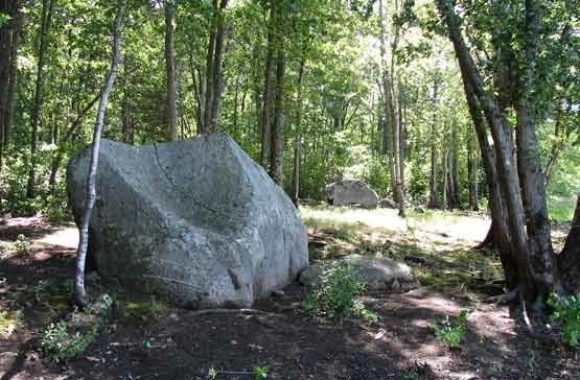 Bedford MA Two Brothers Rocks Dudley Road Historic District